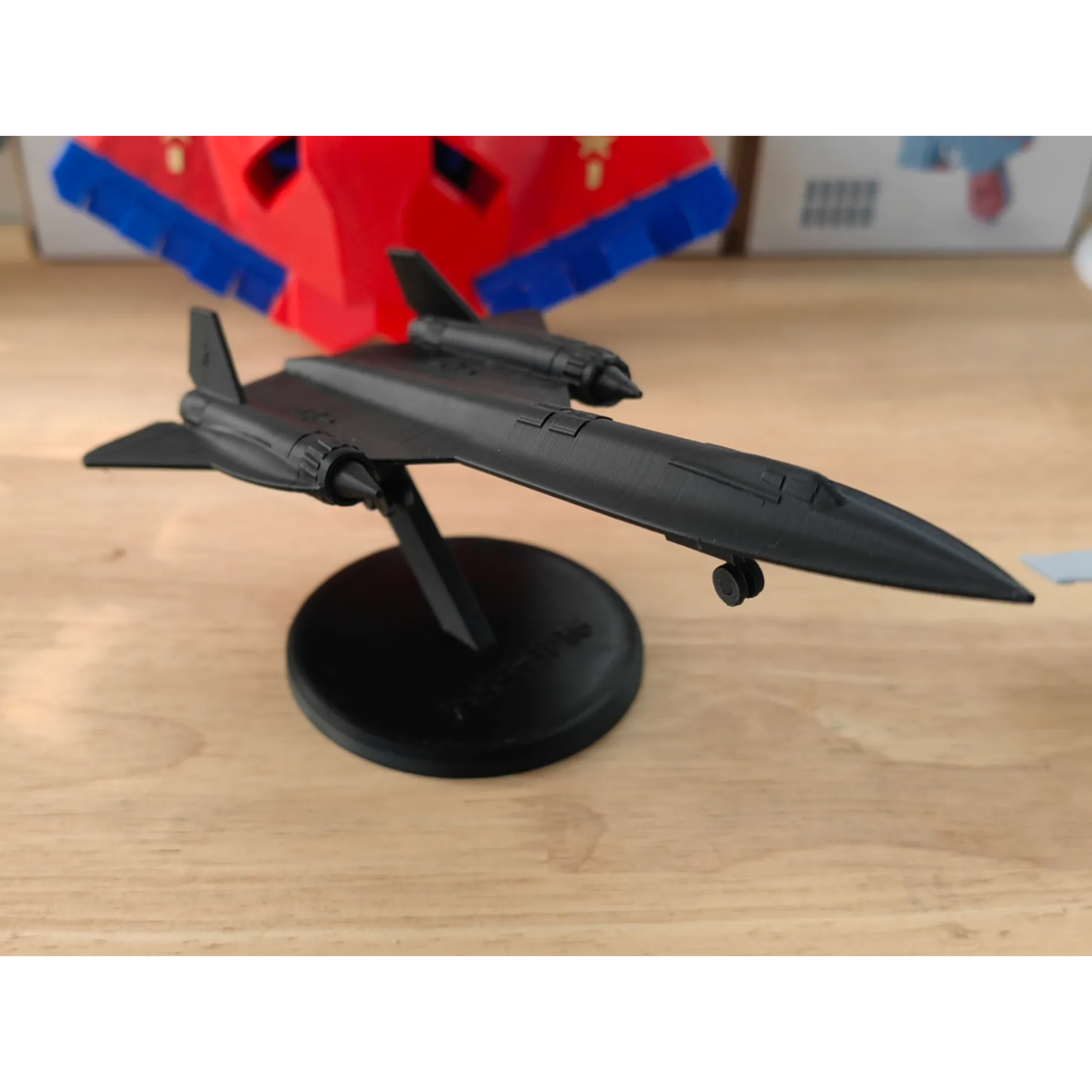 ماکت کلکسیونی هواپیمای بلکبرد Blackbird SR-71  - تصویر 2