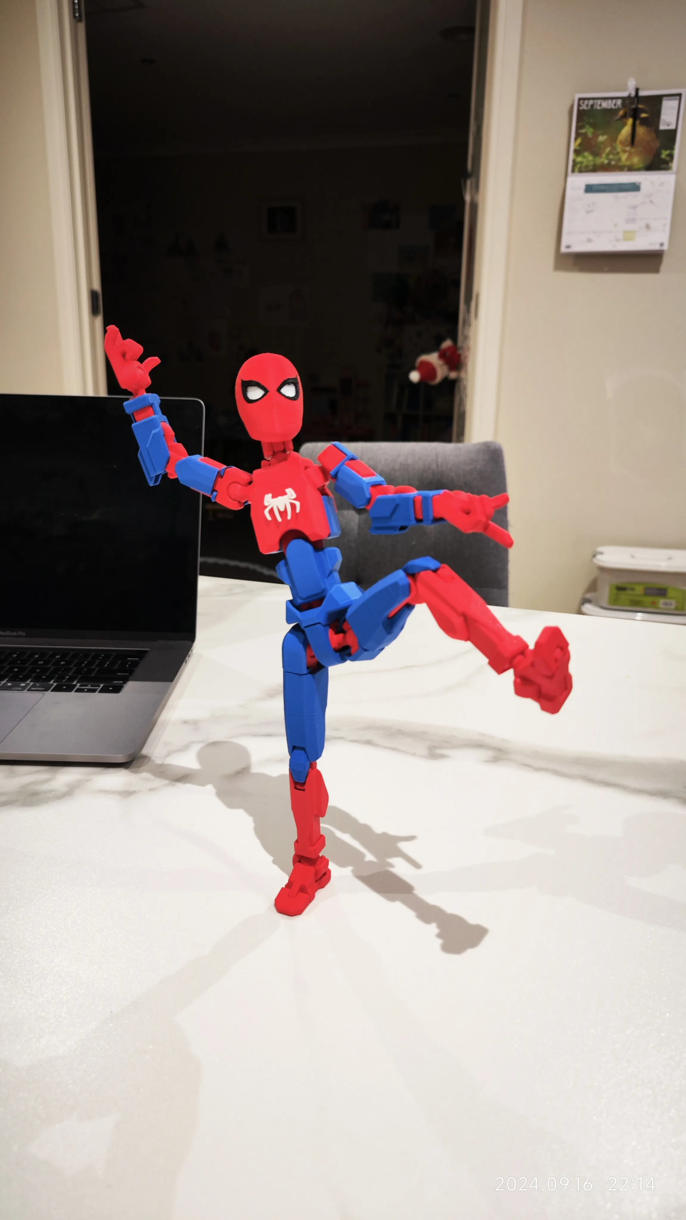 اکشن فیگور طرح دامی 13 مدل spiderman ارتفاع 13 سانتی‌متر - تصویر 4